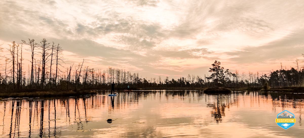 SUP sunrise in the swamp: Ķemeri bog – Piedzīvojums - saullēkts ar SUP Cenas tīrelī